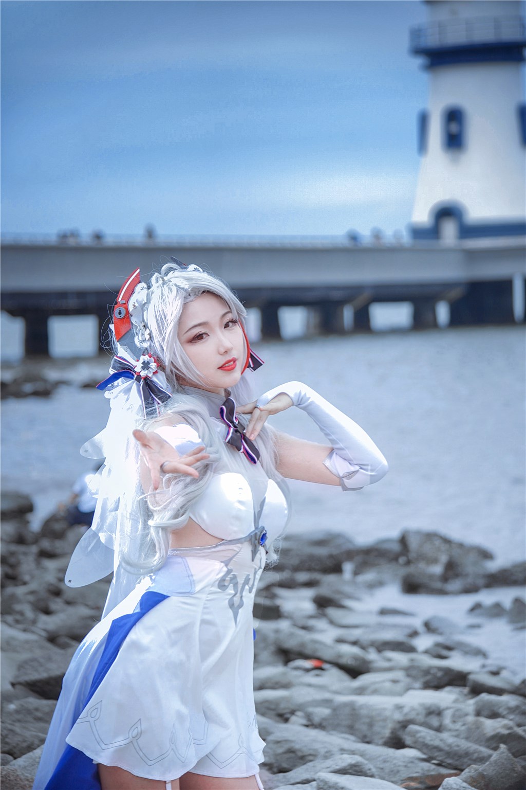 夜色裂缝：挖掘豪门情史中那段隐秘交易与绝密情感的内幕，夜色梁剑东简谱